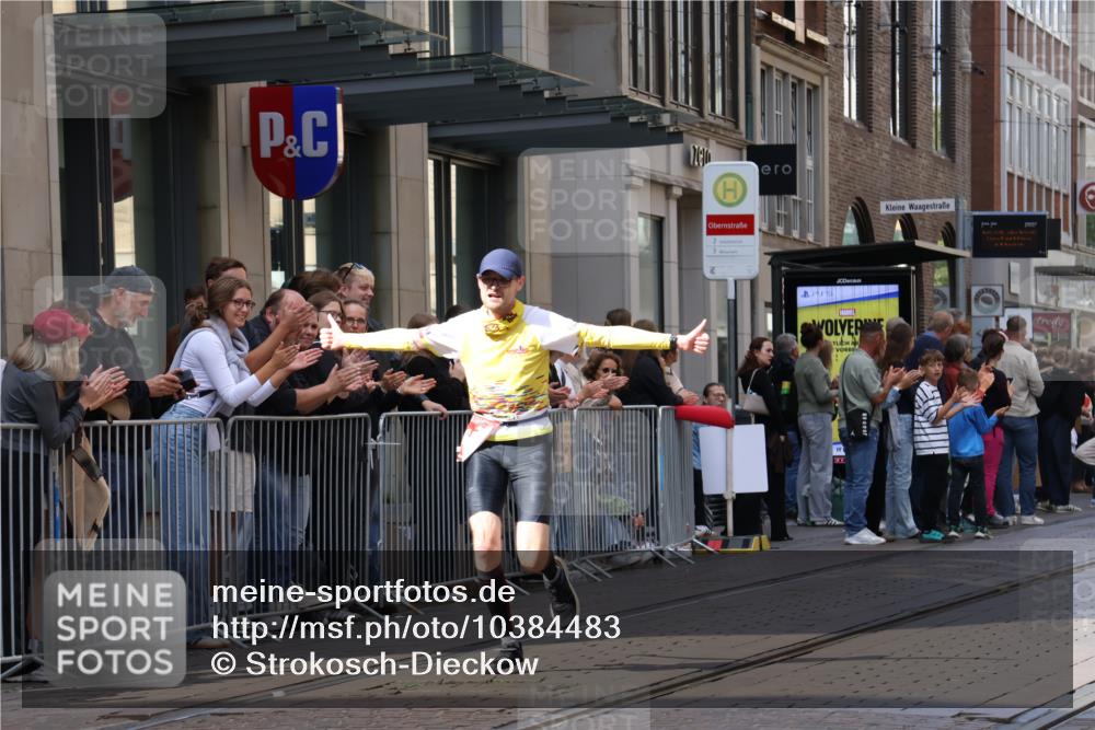 13.09.2026 - 21. swb-Marathon Bremen Strokosch-Dieckow http://msf.ph/oto/10384483 13.09.2026 12:50:54 Ziel 858, 1453, 1639, 3617, 13033, 668, 1214, 8075 meine-sportfotos.de