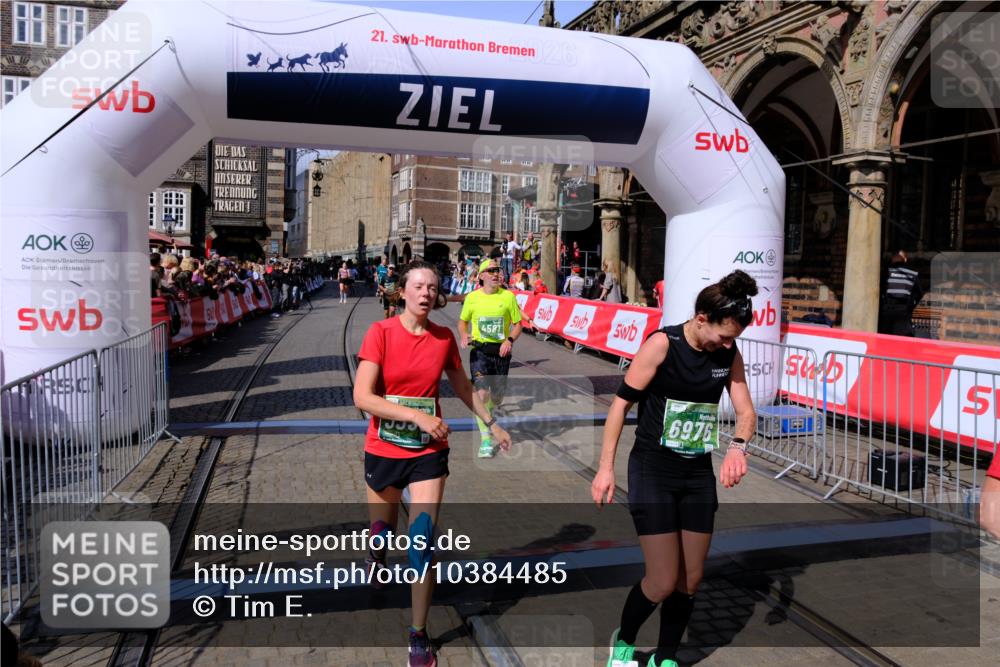 13.09.2026 - 21. swb-Marathon Bremen Tim E. http://msf.ph/oto/10384485 13.09.2026 13:22:15 Ziel 141, 148, 1209, 2051, 3338, 3652, 3774, 3934, 4581, 4735, 5193, 6976, 7098, 8438, 8452, 8924, 8947, 9421, 9599, 9839, 10120 meine-sportfotos.de