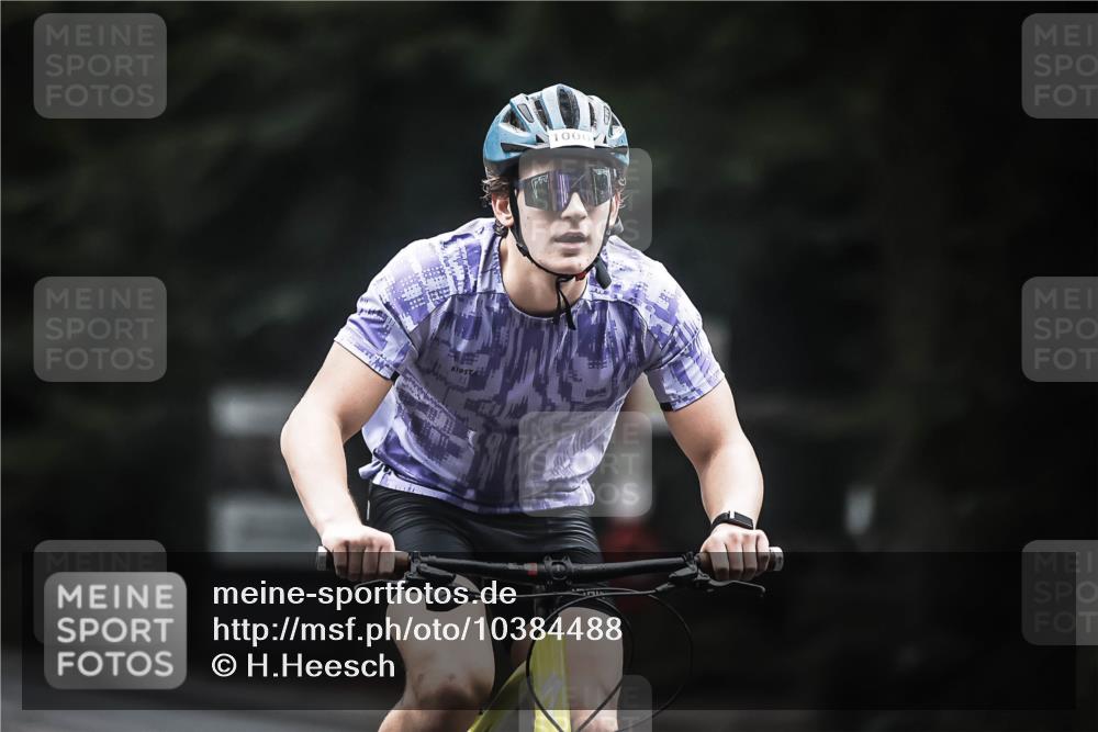 13.09.2026 - Stadtparktriathlon H.Heesch http://msf.ph/oto/10384488 13.09.2026 12:35:00 Radfahren 1000 meine-sportfotos.de