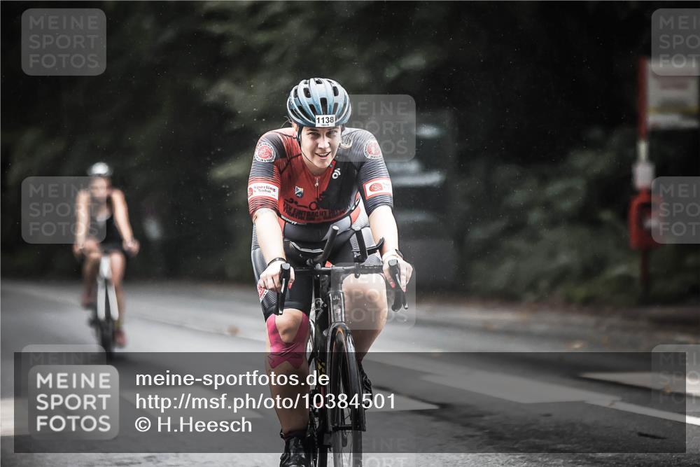 13.09.2026 - Stadtparktriathlon H.Heesch http://msf.ph/oto/10384501 13.09.2026 12:36:50 Radfahren 1081, 1138, 1252 meine-sportfotos.de