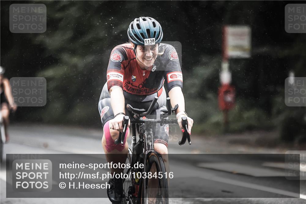 13.09.2026 - Stadtparktriathlon H.Heesch http://msf.ph/oto/10384516 13.09.2026 12:36:51 Radfahren 1081, 1138, 1252 meine-sportfotos.de