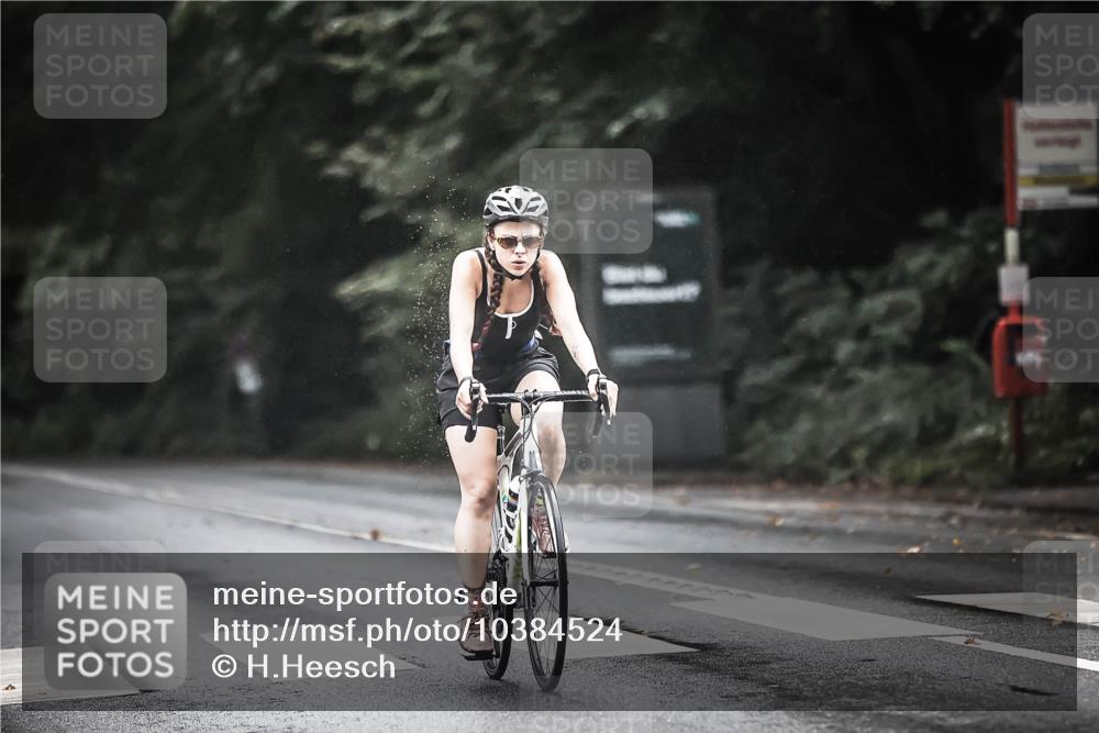 13.09.2026 - Stadtparktriathlon H.Heesch http://msf.ph/oto/10384524 13.09.2026 12:36:52 Radfahren 1081, 1138 meine-sportfotos.de
