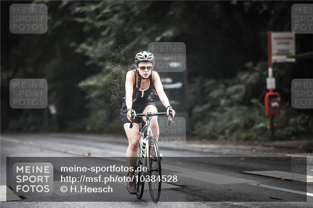 13.09.2026 - Stadtparktriathlon H.Heesch http://msf.ph/oto/10384528 13.09.2026 12:36:52 Radfahren 1081, 1138 meine-sportfotos.de