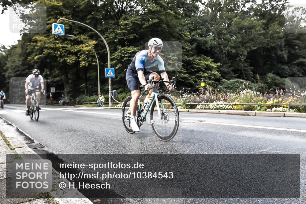 13.09.2026 - Stadtparktriathlon H.Heesch http://msf.ph/oto/10384543 13.09.2026 11:20:58 Radfahren 618, 635, 665, 686, 745, 806 meine-sportfotos.de