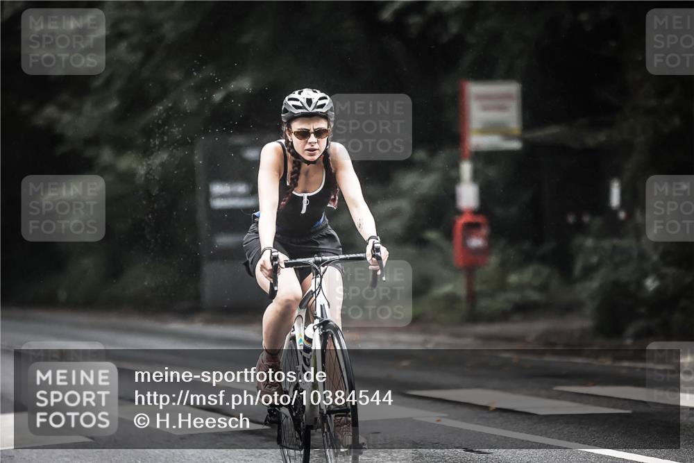 13.09.2026 - Stadtparktriathlon H.Heesch http://msf.ph/oto/10384544 13.09.2026 12:36:52 Radfahren 1081, 1138 meine-sportfotos.de