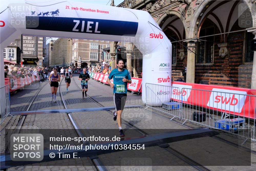 13.09.2026 - 21. swb-Marathon Bremen Tim E. http://msf.ph/oto/10384554 13.09.2026 13:22:22 Ziel 141, 148, 1209, 1601, 1645, 2051, 3021, 3652, 3774, 4581, 5193, 7625, 7917, 8438, 8452, 8924, 9599, 9839 meine-sportfotos.de