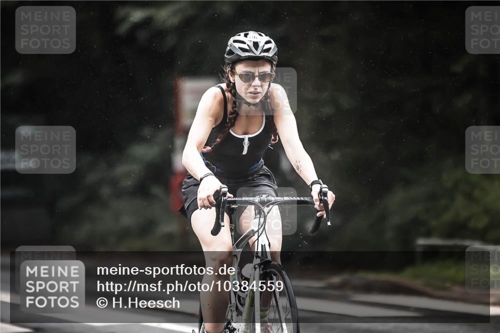 13.09.2026 - Stadtparktriathlon H.Heesch http://msf.ph/oto/10384559 13.09.2026 12:36:53 Radfahren 1081, 1138 meine-sportfotos.de