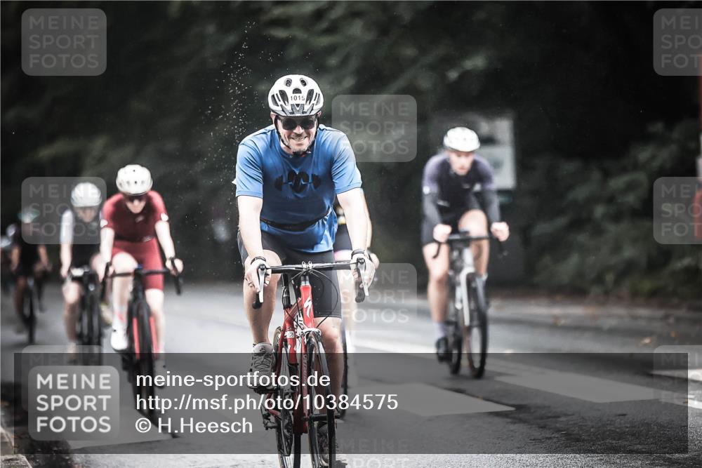 13.09.2026 - Stadtparktriathlon H.Heesch http://msf.ph/oto/10384575 13.09.2026 12:37:06 Radfahren 979, 1015, 1087, 1088, 1120, 1121, 1137, 1302 meine-sportfotos.de