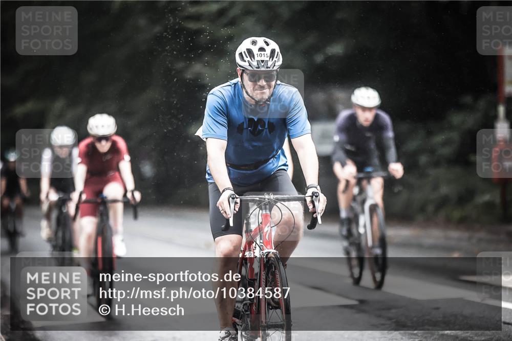 13.09.2026 - Stadtparktriathlon H.Heesch http://msf.ph/oto/10384587 13.09.2026 12:37:06 Radfahren 979, 1015, 1087, 1088, 1120, 1121, 1137, 1302 meine-sportfotos.de