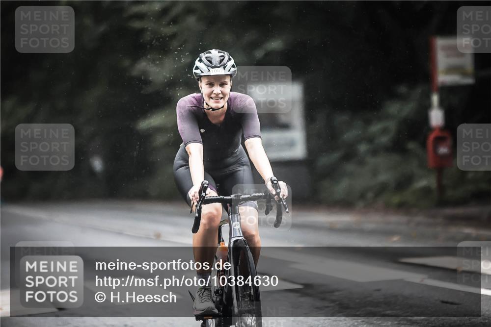 13.09.2026 - Stadtparktriathlon H.Heesch http://msf.ph/oto/10384630 13.09.2026 12:37:10 Radfahren 953, 979, 1015, 1087, 1088, 1120, 1137, 1158, 1247, 1302 meine-sportfotos.de