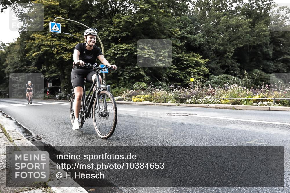 13.09.2026 - Stadtparktriathlon H.Heesch http://msf.ph/oto/10384653 13.09.2026 11:21:24 Radfahren 653, 826, 1800 meine-sportfotos.de