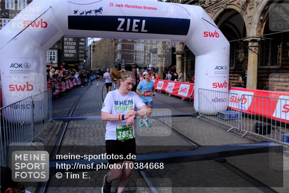 13.09.2026 - 21. swb-Marathon Bremen Tim E. http://msf.ph/oto/10384668 13.09.2026 13:22:27 Ziel 148, 1601, 1645, 2051, 2499, 3021, 3652, 4204, 4211, 6621, 7625, 7917, 8447, 8452, 8574, 8924, 9599, 9668, 9839 meine-sportfotos.de