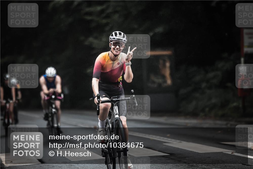 13.09.2026 - Stadtparktriathlon H.Heesch http://msf.ph/oto/10384675 13.09.2026 12:37:20 Radfahren 953, 1098, 1158, 1233, 1247, 1269, 1274, 1280, 1285 meine-sportfotos.de