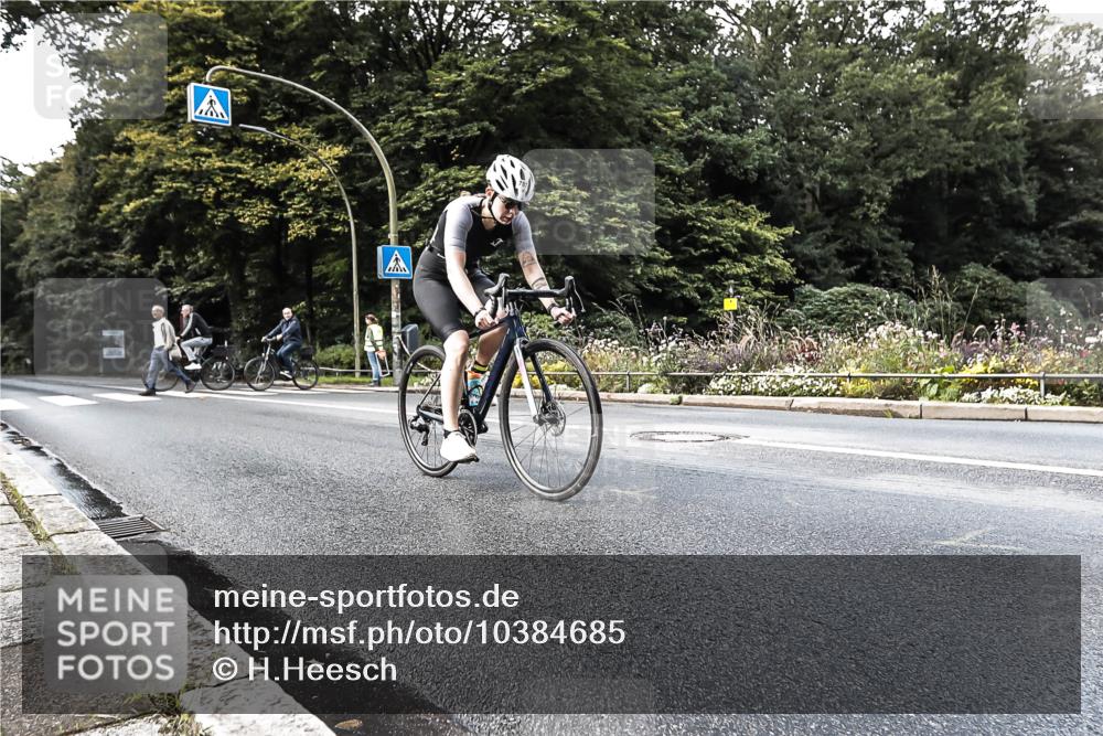 13.09.2026 - Stadtparktriathlon H.Heesch http://msf.ph/oto/10384685 13.09.2026 11:21:56 Radfahren 622, 787 meine-sportfotos.de