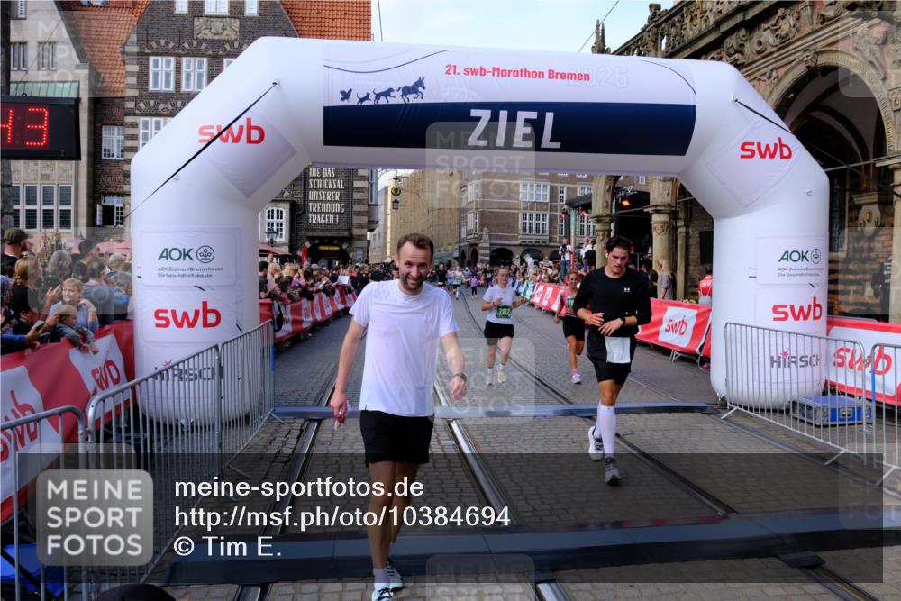 13.09.2026 - 21. swb-Marathon Bremen Tim E. http://msf.ph/oto/10384694 13.09.2026 13:22:32 Ziel 1601, 1645, 2499, 3021, 3652, 4204, 4211, 6621, 7625, 7917, 8447, 8574, 9668, 9839 meine-sportfotos.de