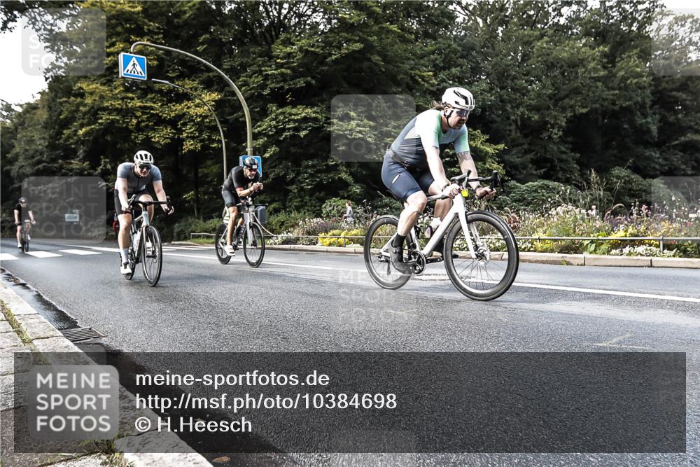 13.09.2026 - Stadtparktriathlon H.Heesch http://msf.ph/oto/10384698 13.09.2026 11:22:19 Radfahren 592, 599, 640, 699, 751 meine-sportfotos.de