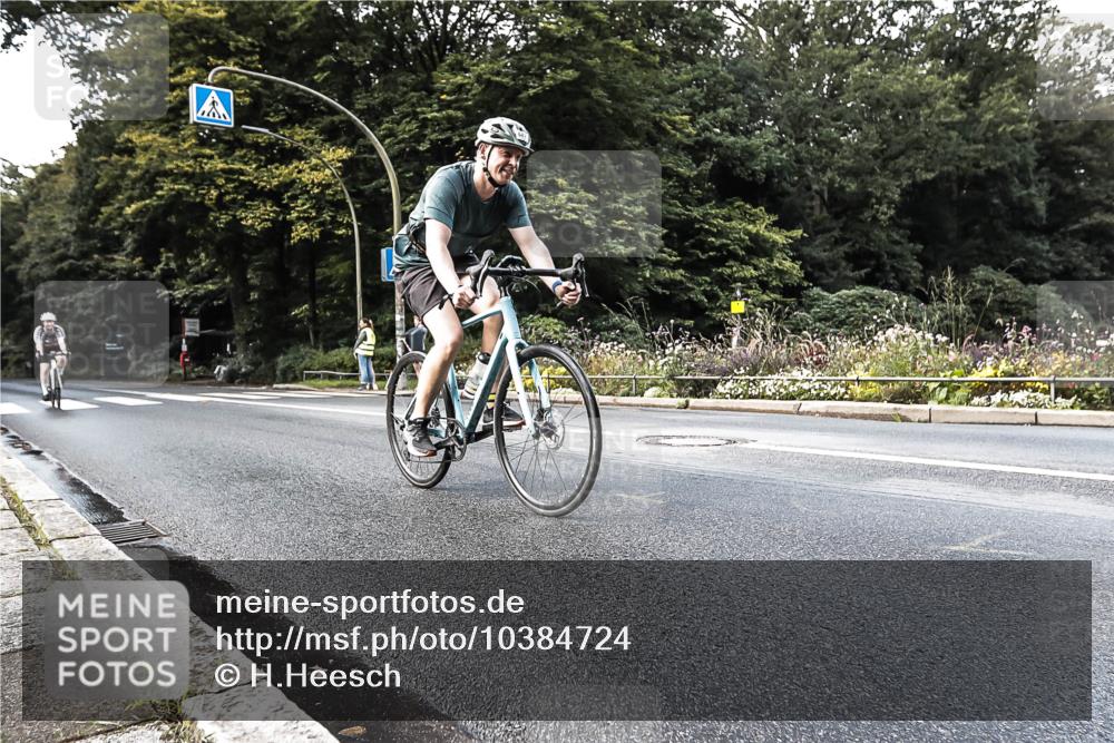 13.09.2026 - Stadtparktriathlon H.Heesch http://msf.ph/oto/10384724 13.09.2026 11:22:27 Radfahren 671, 687, 780, 805 meine-sportfotos.de