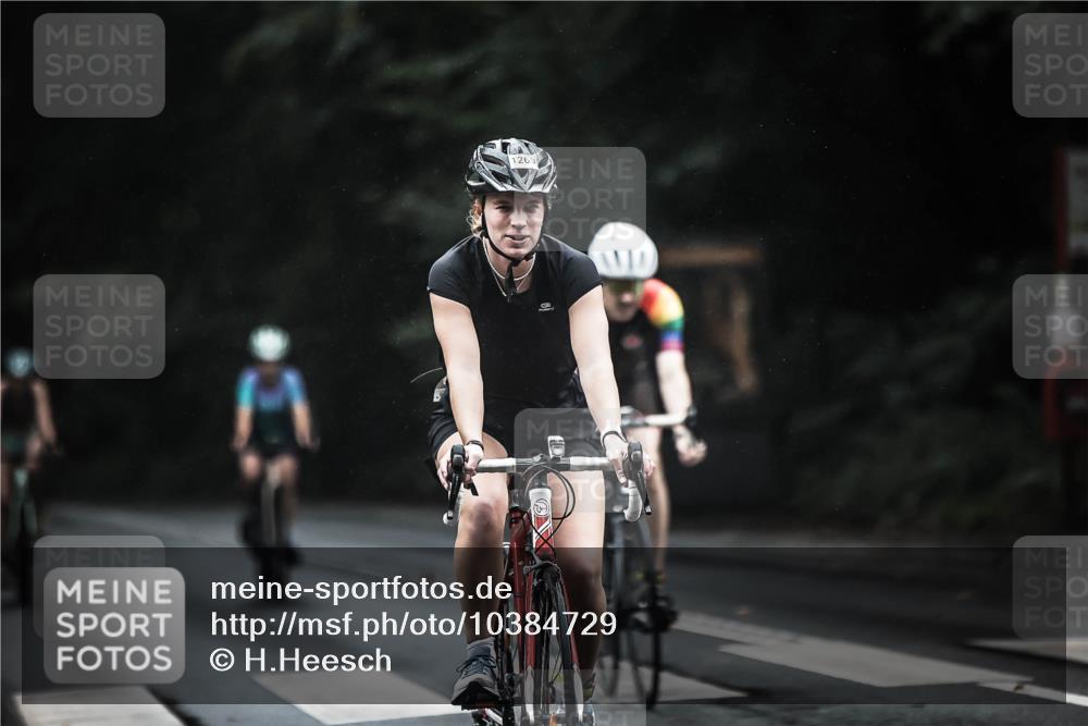 13.09.2026 - Stadtparktriathlon H.Heesch http://msf.ph/oto/10384729 13.09.2026 12:37:23 Radfahren 1098, 1152, 1233, 1269, 1274, 1280, 1285 meine-sportfotos.de