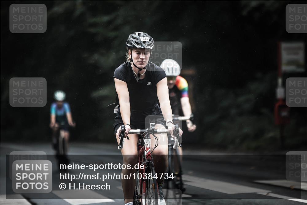 13.09.2026 - Stadtparktriathlon H.Heesch http://msf.ph/oto/10384734 13.09.2026 12:37:24 Radfahren 1098, 1152, 1269, 1274, 1280, 1285 meine-sportfotos.de