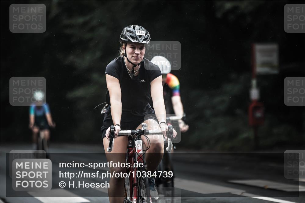 13.09.2026 - Stadtparktriathlon H.Heesch http://msf.ph/oto/10384739 13.09.2026 12:37:24 Radfahren 1098, 1152, 1269, 1274, 1280, 1285 meine-sportfotos.de