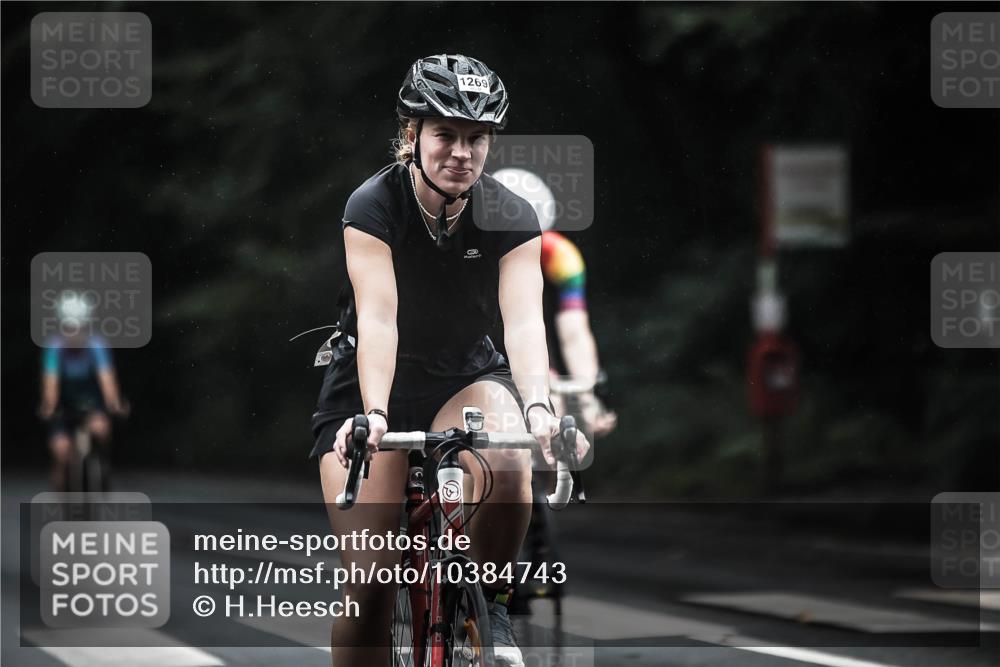 13.09.2026 - Stadtparktriathlon H.Heesch http://msf.ph/oto/10384743 13.09.2026 12:37:24 Radfahren 1098, 1152, 1269, 1274, 1280, 1285 meine-sportfotos.de