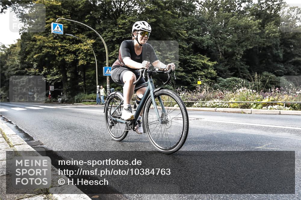 13.09.2026 - Stadtparktriathlon H.Heesch http://msf.ph/oto/10384763 13.09.2026 11:22:57 Radfahren 715 meine-sportfotos.de