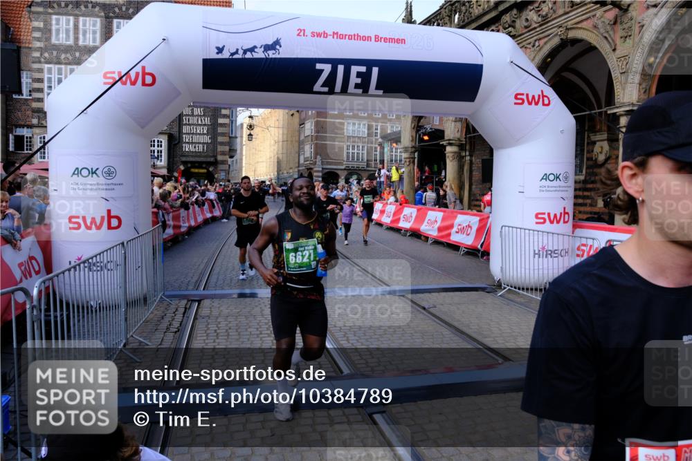 13.09.2026 - 21. swb-Marathon Bremen Tim E. http://msf.ph/oto/10384789 13.09.2026 13:22:38 Ziel 1601, 1645, 1933, 2499, 3021, 3855, 4204, 4211, 6621, 7625, 7917, 8447, 8574, 9668 meine-sportfotos.de