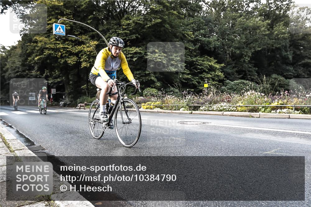 13.09.2026 - Stadtparktriathlon H.Heesch http://msf.ph/oto/10384790 13.09.2026 11:23:15 Radfahren 678, 708, 728, 800 meine-sportfotos.de