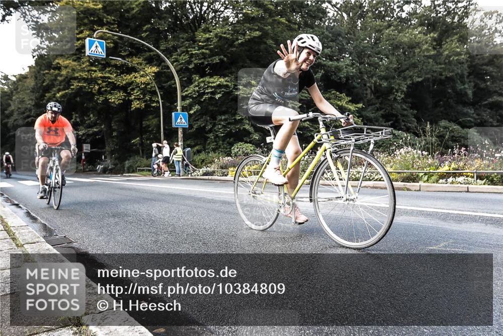 13.09.2026 - Stadtparktriathlon H.Heesch http://msf.ph/oto/10384809 13.09.2026 11:23:22 Radfahren 658, 743, 750, 758 meine-sportfotos.de