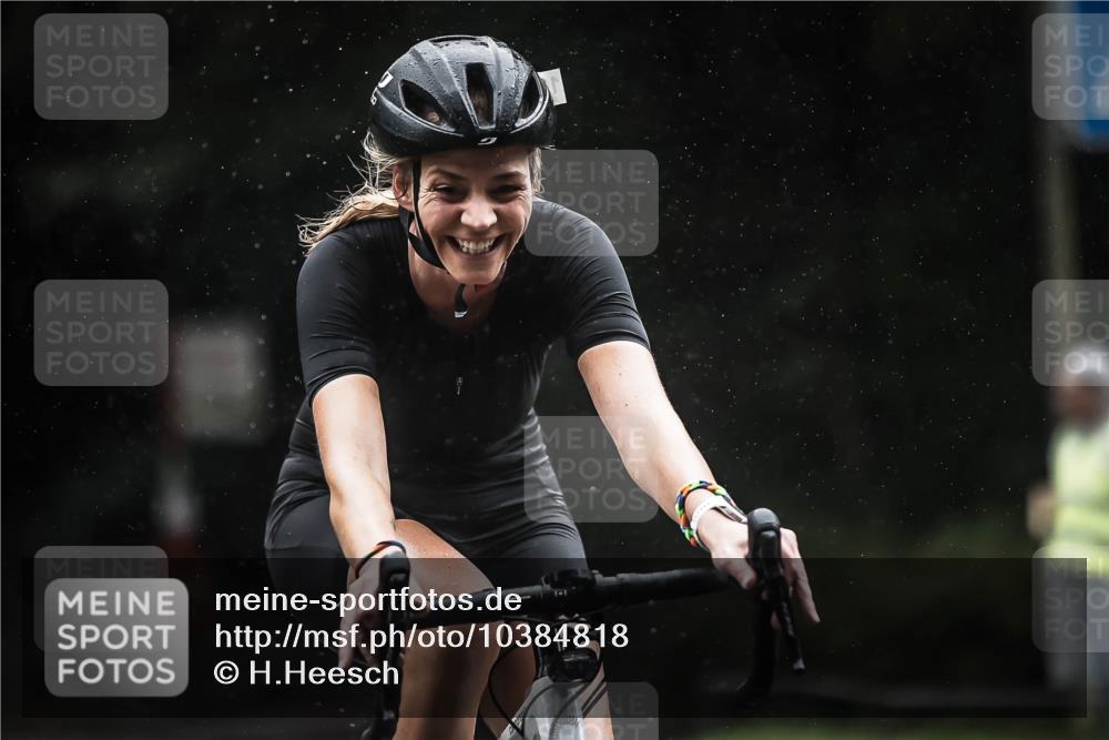 13.09.2026 - Stadtparktriathlon H.Heesch http://msf.ph/oto/10384818 13.09.2026 12:37:33 Radfahren 956, 1152, 1203, 1242 meine-sportfotos.de