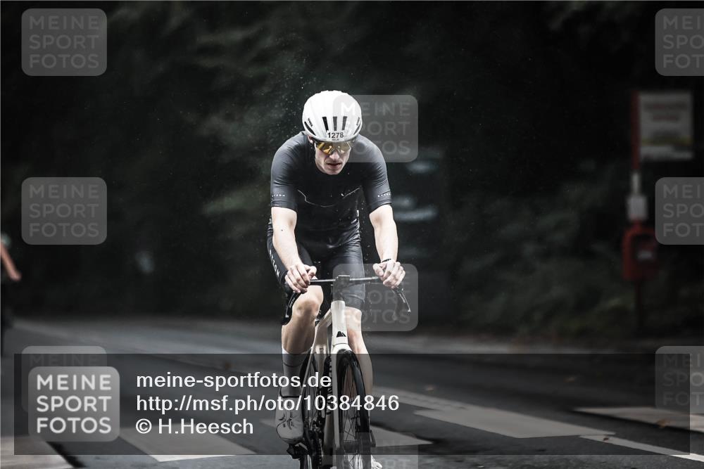 13.09.2026 - Stadtparktriathlon H.Heesch http://msf.ph/oto/10384846 13.09.2026 12:37:41 Radfahren 956, 1149, 1203, 1267, 1270, 1278, 1298 meine-sportfotos.de