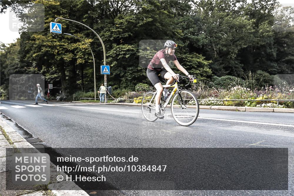 13.09.2026 - Stadtparktriathlon H.Heesch http://msf.ph/oto/10384847 13.09.2026 11:23:40 Radfahren 765, 804 meine-sportfotos.de