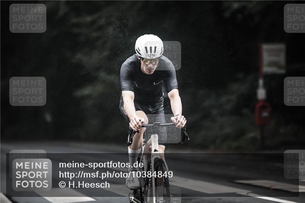 13.09.2026 - Stadtparktriathlon H.Heesch http://msf.ph/oto/10384849 13.09.2026 12:37:41 Radfahren 956, 1149, 1203, 1267, 1270, 1278, 1298 meine-sportfotos.de