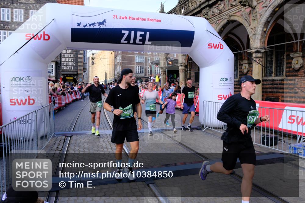 13.09.2026 - 21. swb-Marathon Bremen Tim E. http://msf.ph/oto/10384850 13.09.2026 13:22:40 Ziel 1601, 1933, 2499, 3855, 4204, 4211, 4697, 6621, 7625, 8447, 8574, 9668 meine-sportfotos.de