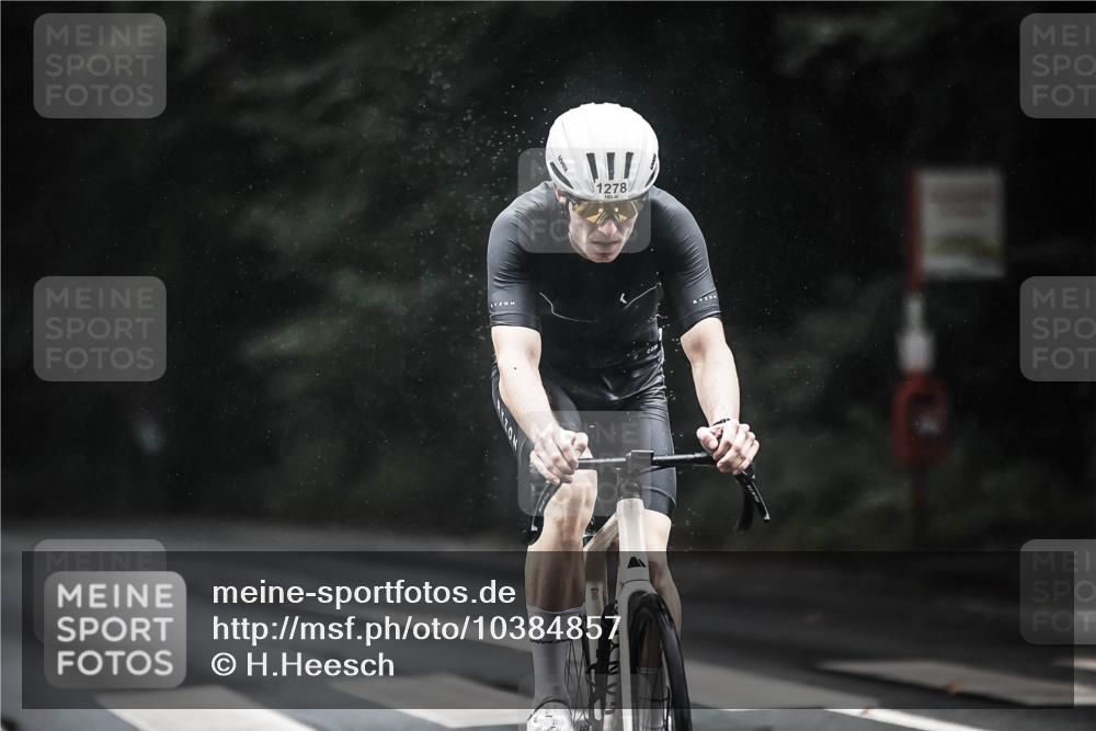 13.09.2026 - Stadtparktriathlon H.Heesch http://msf.ph/oto/10384857 13.09.2026 12:37:41 Radfahren 956, 1149, 1203, 1267, 1270, 1278, 1298 meine-sportfotos.de