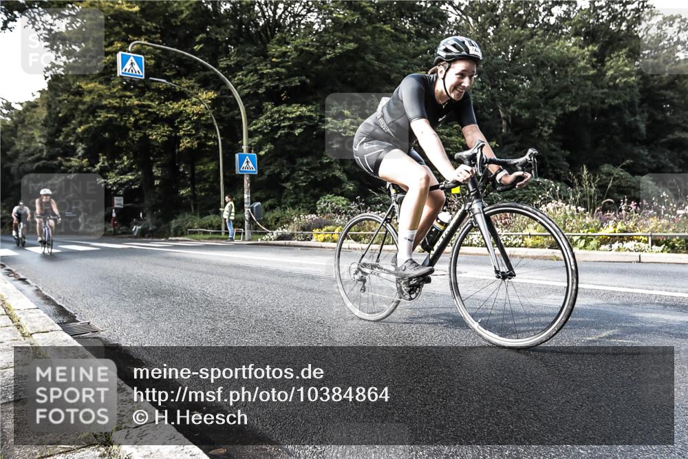 13.09.2026 - Stadtparktriathlon H.Heesch http://msf.ph/oto/10384864 13.09.2026 11:23:56 Radfahren 601, 729, 744 meine-sportfotos.de