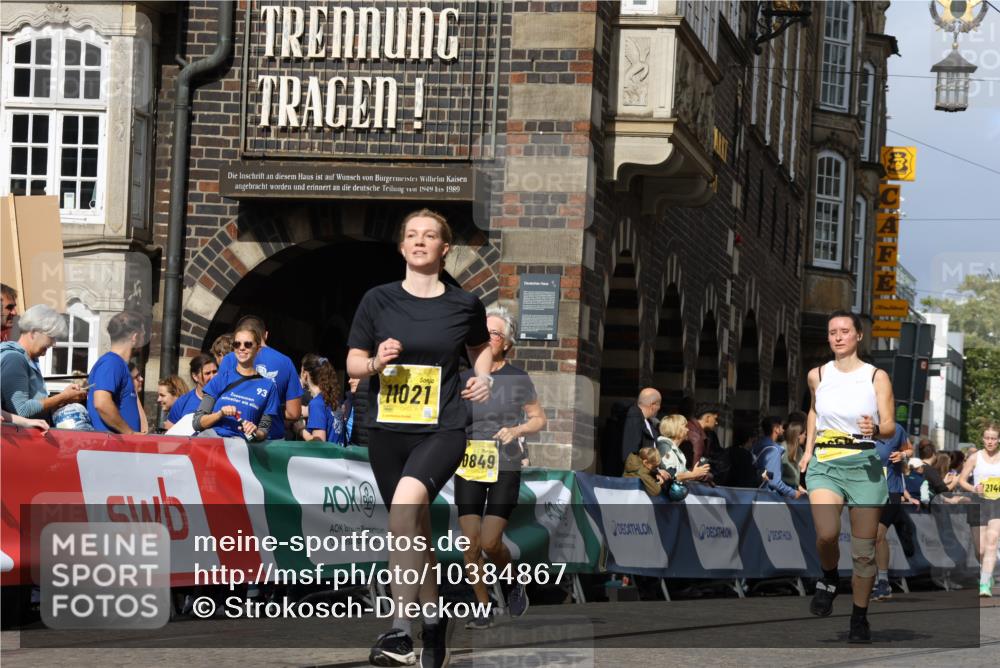 13.09.2026 - 21. swb-Marathon Bremen Strokosch-Dieckow http://msf.ph/oto/10384867 13.09.2026 11:06:45 Ziel 10376, 10681, 10682, 10852, 10853, 11021, 11028, 11240, 11340, 11374, 11432, 11690, 11729, 11849, 12217, 12479, 12485, 10378, 10663, 11066, 11257, 12124, 12219, 12249 meine-sportfotos.de