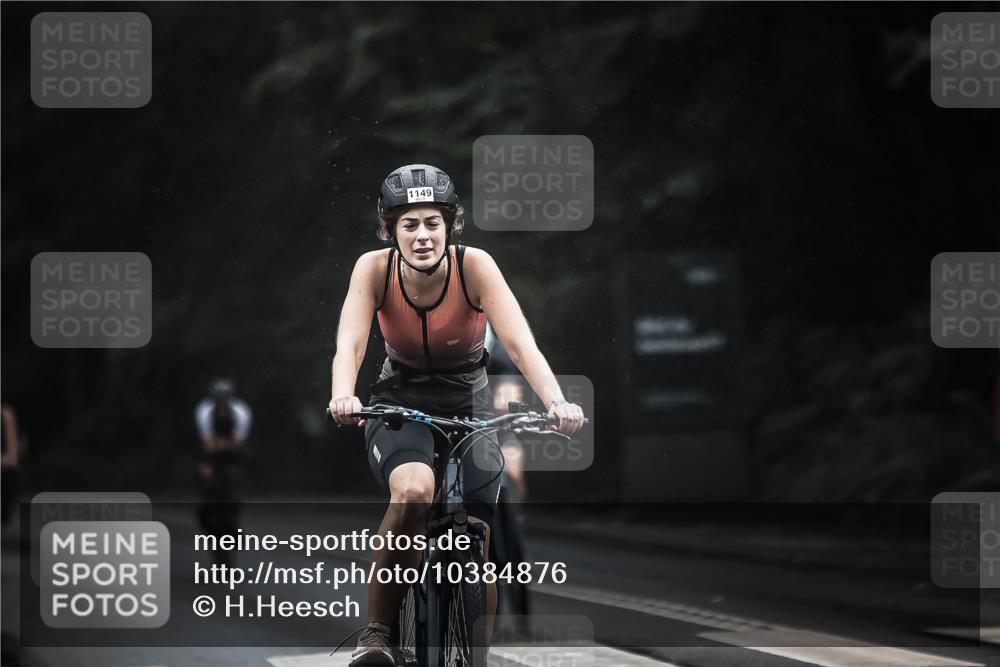13.09.2026 - Stadtparktriathlon H.Heesch http://msf.ph/oto/10384876 13.09.2026 12:37:44 Radfahren 956, 1149, 1256, 1267, 1270, 1278, 1298 meine-sportfotos.de