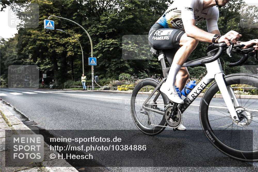 13.09.2026 - Stadtparktriathlon H.Heesch http://msf.ph/oto/10384886 13.09.2026 11:24:20 Radfahren 690 meine-sportfotos.de
