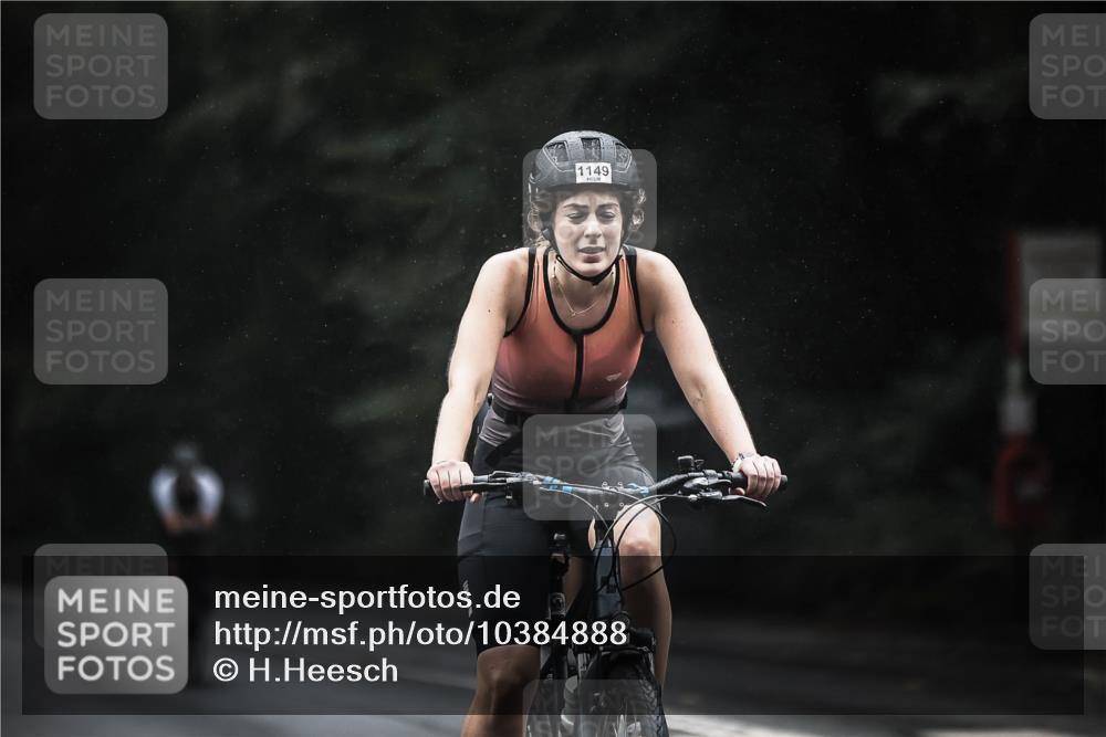 13.09.2026 - Stadtparktriathlon H.Heesch http://msf.ph/oto/10384888 13.09.2026 12:37:44 Radfahren 956, 1149, 1256, 1267, 1270, 1278, 1298 meine-sportfotos.de