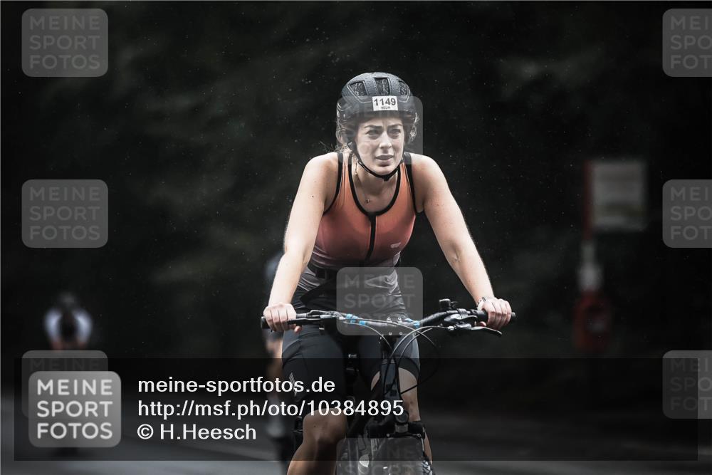13.09.2026 - Stadtparktriathlon H.Heesch http://msf.ph/oto/10384895 13.09.2026 12:37:44 Radfahren 956, 1149, 1256, 1267, 1270, 1278, 1298 meine-sportfotos.de