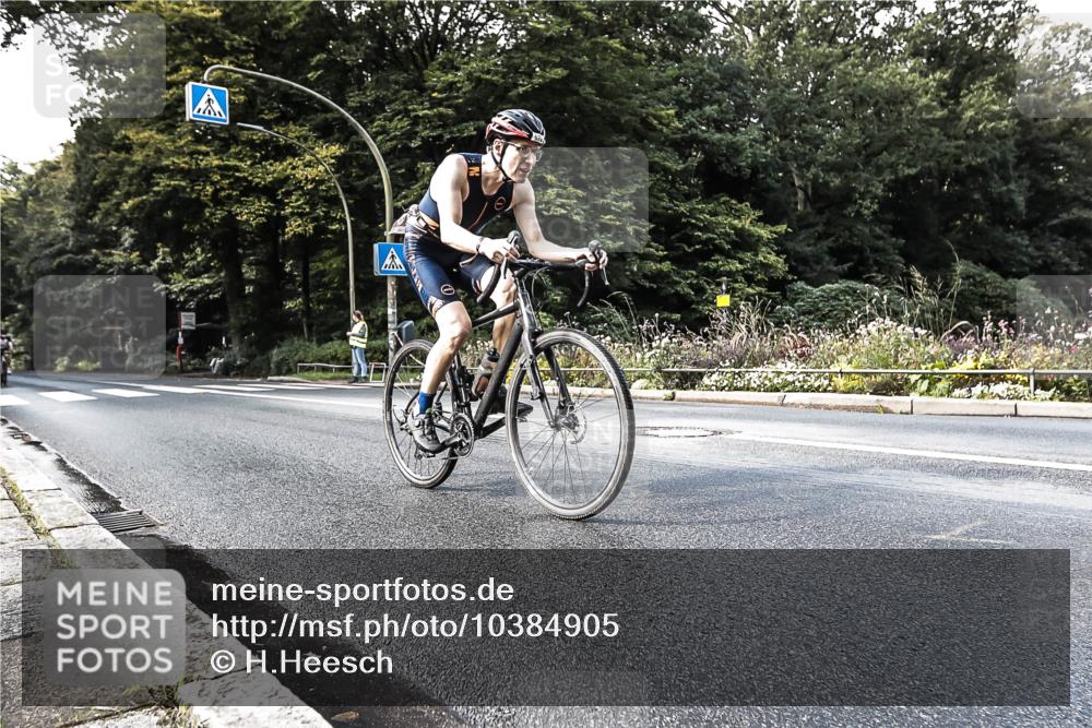 13.09.2026 - Stadtparktriathlon H.Heesch http://msf.ph/oto/10384905 13.09.2026 11:24:27 Radfahren 655, 676, 712 meine-sportfotos.de