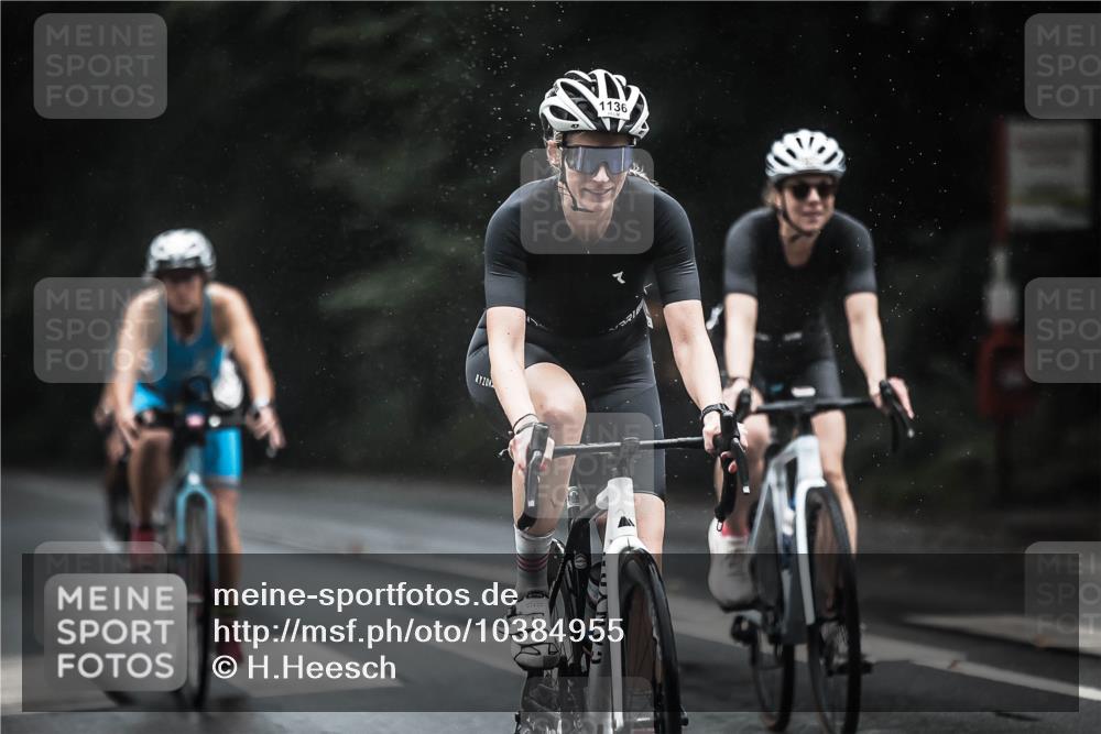 13.09.2026 - Stadtparktriathlon H.Heesch http://msf.ph/oto/10384955 13.09.2026 12:37:54 Radfahren 1076, 1101, 1136, 1232, 1255, 1256 meine-sportfotos.de