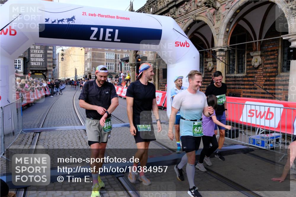 13.09.2026 - 21. swb-Marathon Bremen Tim E. http://msf.ph/oto/10384957 13.09.2026 13:22:42 Ziel 1933, 2481, 2499, 3855, 4204, 4211, 4697, 6621, 6891, 8447, 8574, 9668 meine-sportfotos.de