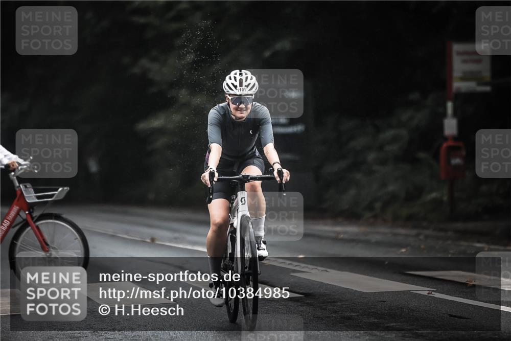 13.09.2026 - Stadtparktriathlon H.Heesch http://msf.ph/oto/10384985 13.09.2026 12:37:56 Radfahren 1076, 1101, 1136, 1232, 1248, 1255, 1256 meine-sportfotos.de