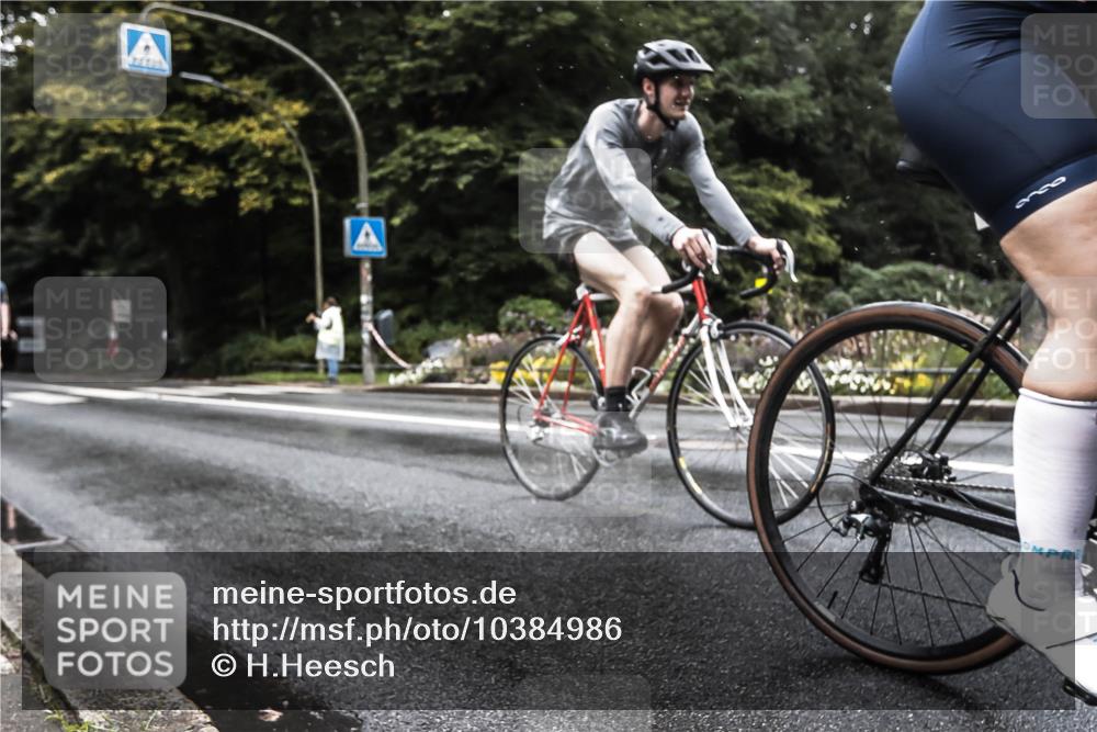 13.09.2026 - Stadtparktriathlon H.Heesch http://msf.ph/oto/10384986 13.09.2026 13:10:33 Radfahren 1204, 1380, 1393, 1411 meine-sportfotos.de