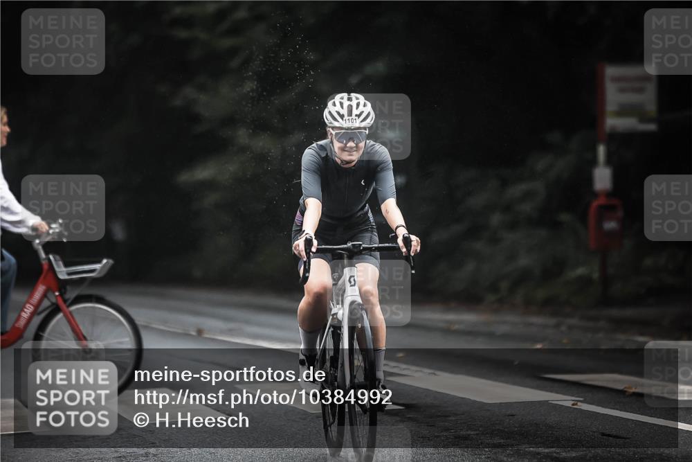 13.09.2026 - Stadtparktriathlon H.Heesch http://msf.ph/oto/10384992 13.09.2026 12:37:56 Radfahren 1076, 1101, 1136, 1232, 1248, 1255, 1256 meine-sportfotos.de