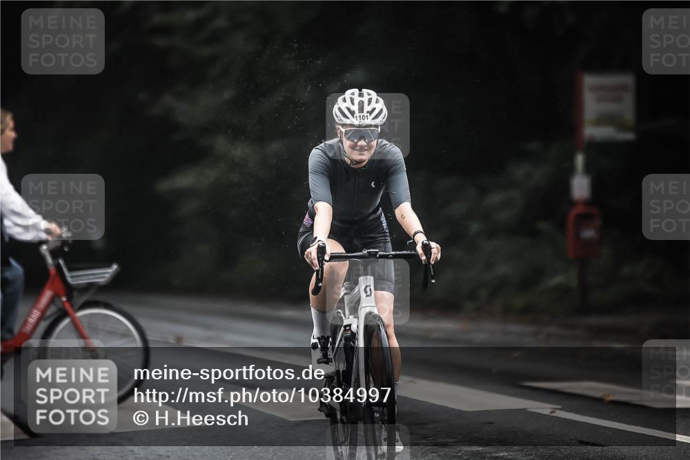 13.09.2026 - Stadtparktriathlon H.Heesch http://msf.ph/oto/10384997 13.09.2026 12:37:56 Radfahren 1076, 1101, 1136, 1232, 1248, 1255, 1256 meine-sportfotos.de