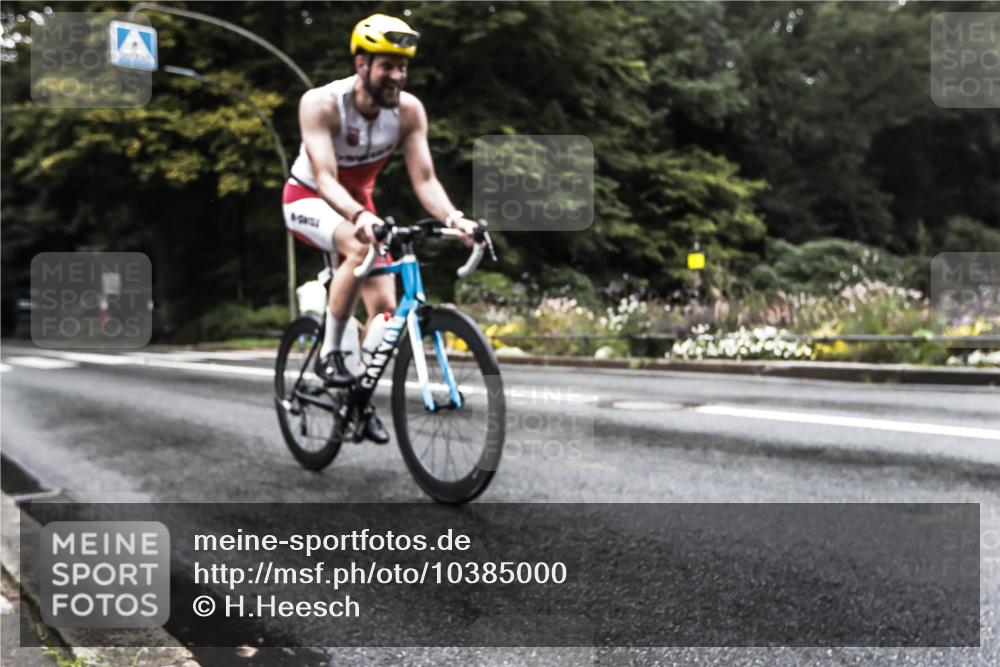 13.09.2026 - Stadtparktriathlon H.Heesch http://msf.ph/oto/10385000 13.09.2026 13:10:39 Radfahren 1193, 1363, 1389 meine-sportfotos.de