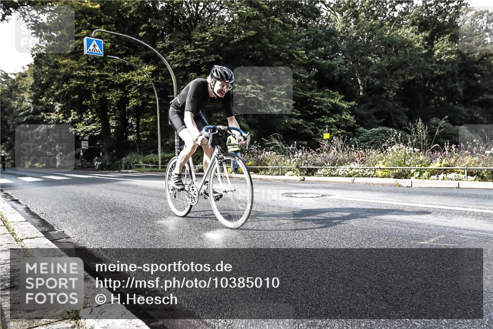 13.09.2026 - Stadtparktriathlon H.Heesch http://msf.ph/oto/10385010 13.09.2026 11:24:49 Radfahren 606 meine-sportfotos.de